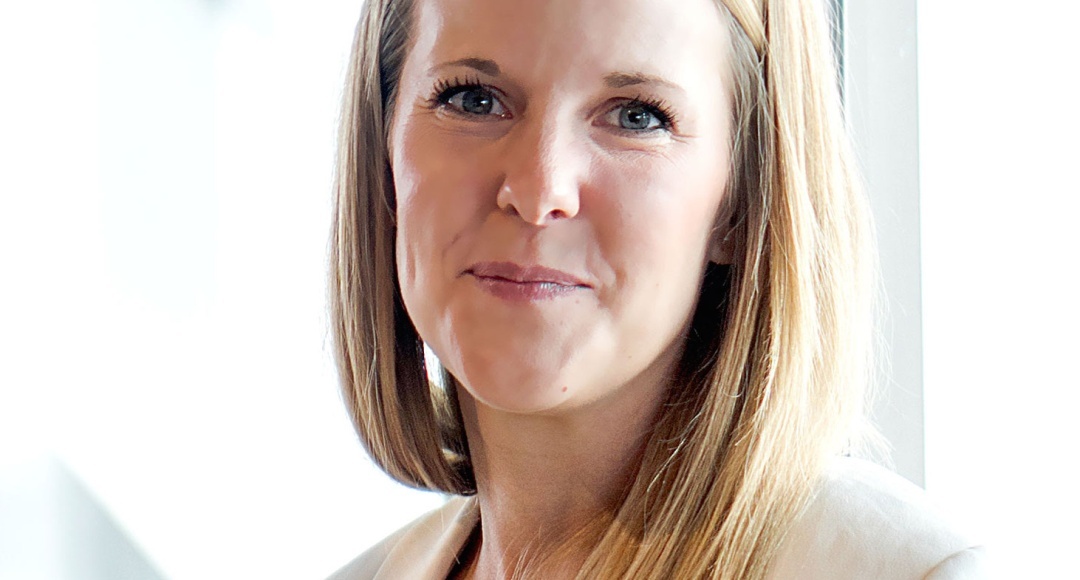 Yvonne Lukas und Lucas Petermeier steigen zu Geschäftsführern von OMG